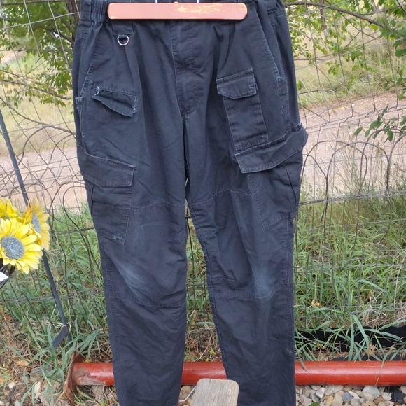 Men's Charcoal Cargo Pants - Picture 1 of 7